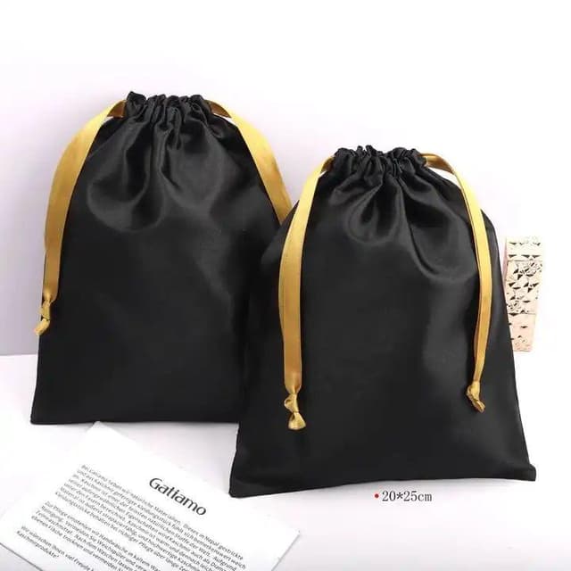 Silk pouch for storing hair extensions/wigs Silk pouch for storing hair extensions/wigs