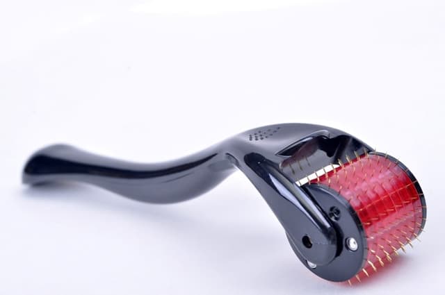 Magic Roller - device for mesotherapy, acne, wrinkles, and fine lines Magic Roller - device for mesotherapy, acne, wrinkles, and fine lines